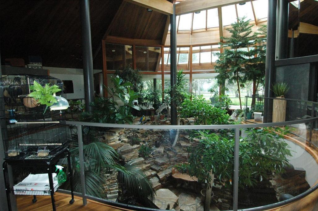 مبيت وإفطار YYC Roundhouse Grotto المظهر الخارجي الصورة