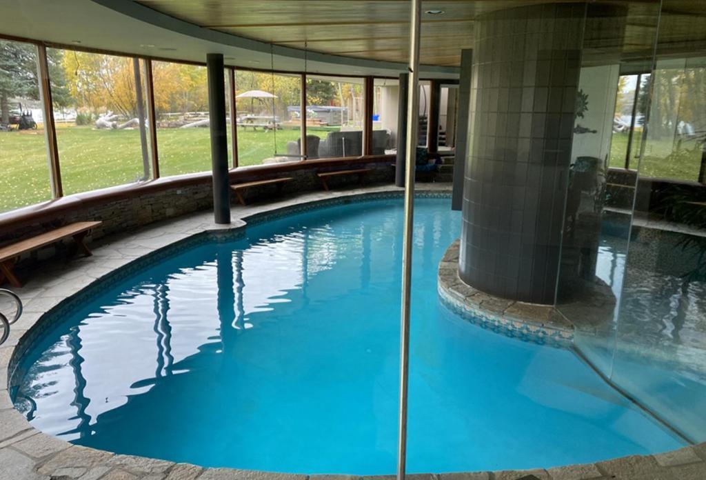 مبيت وإفطار YYC Roundhouse Grotto المظهر الخارجي الصورة