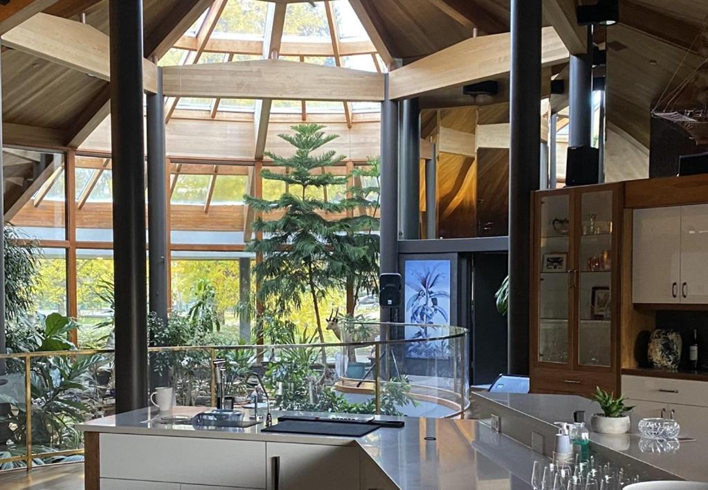 مبيت وإفطار YYC Roundhouse Grotto المظهر الخارجي الصورة